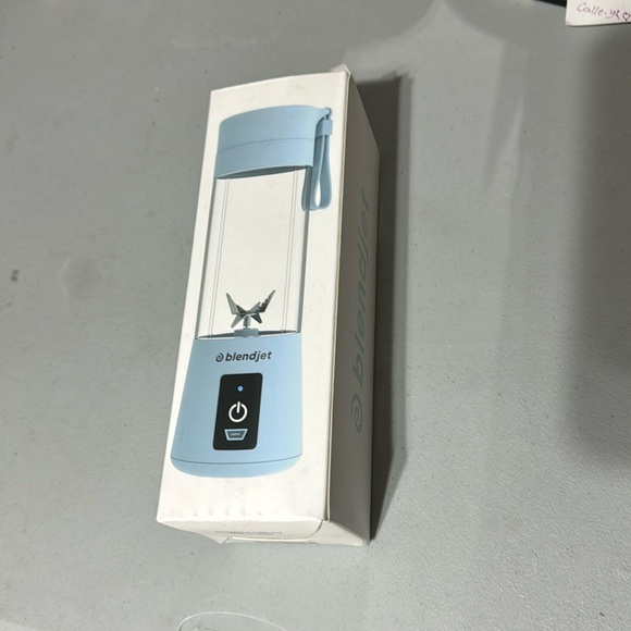 NIB- the original blended jet portable blender - Picture 1 of 3